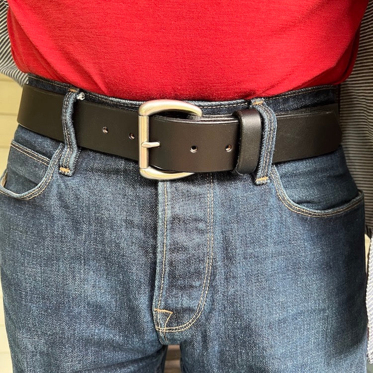 Cowhide Leather Belt. Black jeans belt  with buckle. Unisex black belt. Leather belt for men. Leather belt for women.