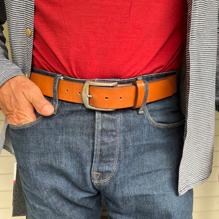 Leather Belt. Whisky cowhide leather belt with Matte Nickel Buckle. Belt with buckle. Jeans belt. Unisex belt.