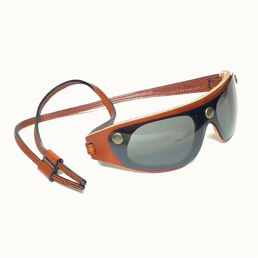 Sunglasses with 3 lenses, leather frame, leather riding goggles.