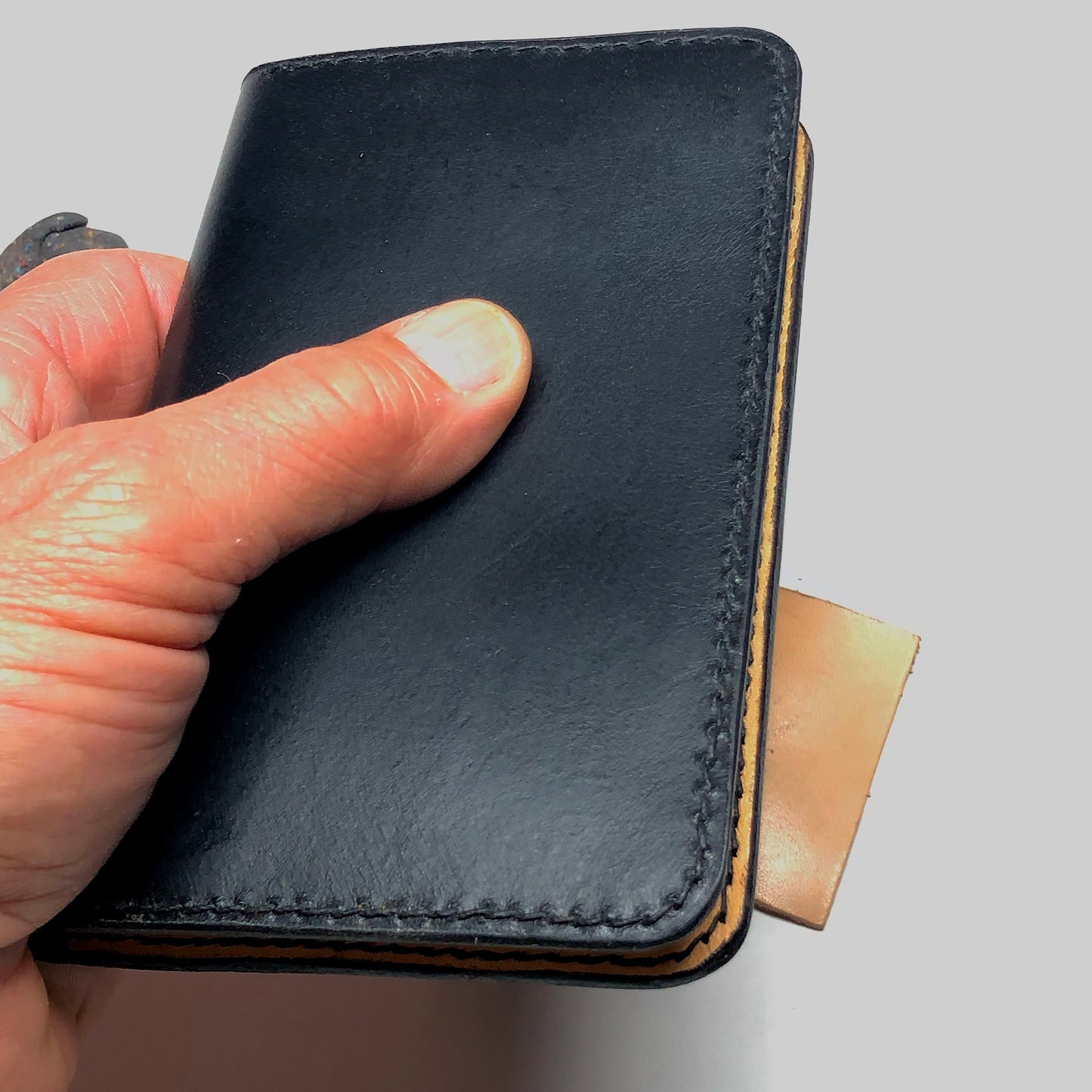 Leather Field Notes cover with 2 pockets. 