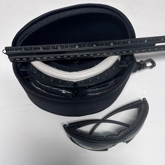 GARNY Eyewear / Goggles Case with zipper closure and clip