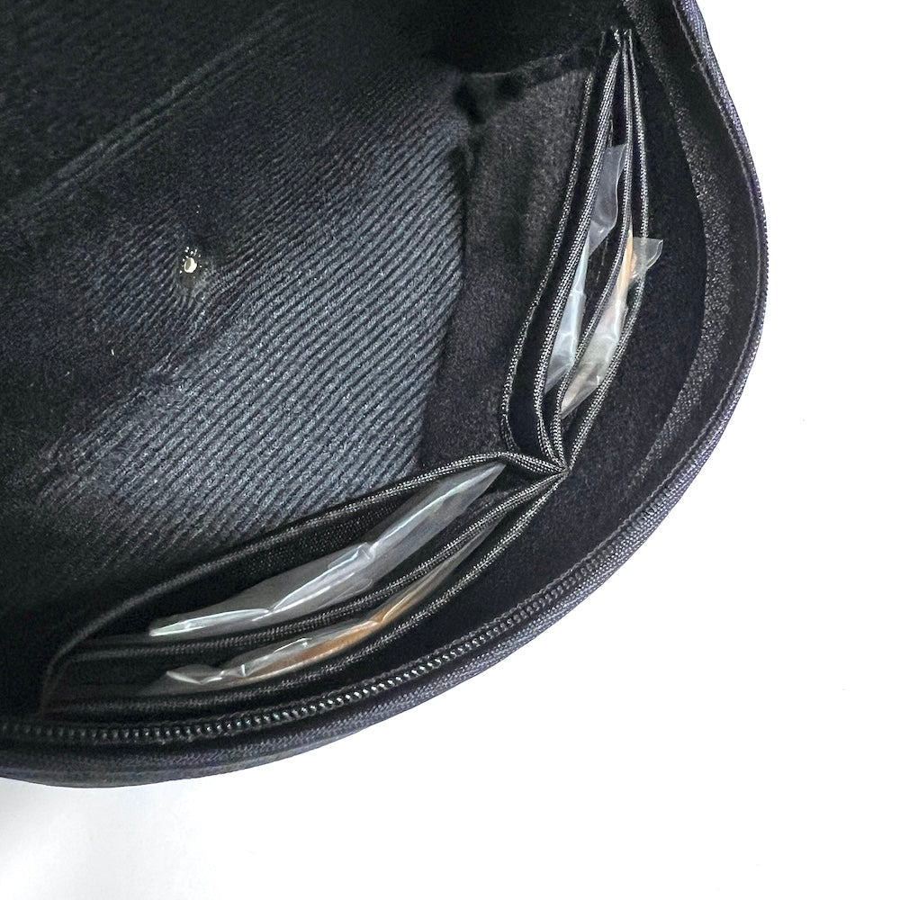 GARNY Eyewear / Goggles Case with zipper closure and clip