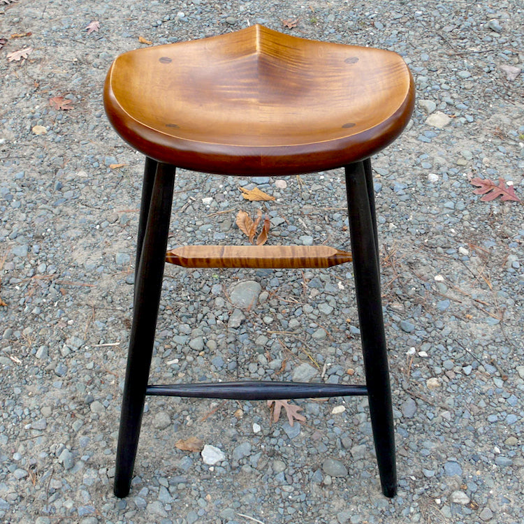 Counter Stool, Tiger Maple with Black Legs - 25" -  Oval Seat