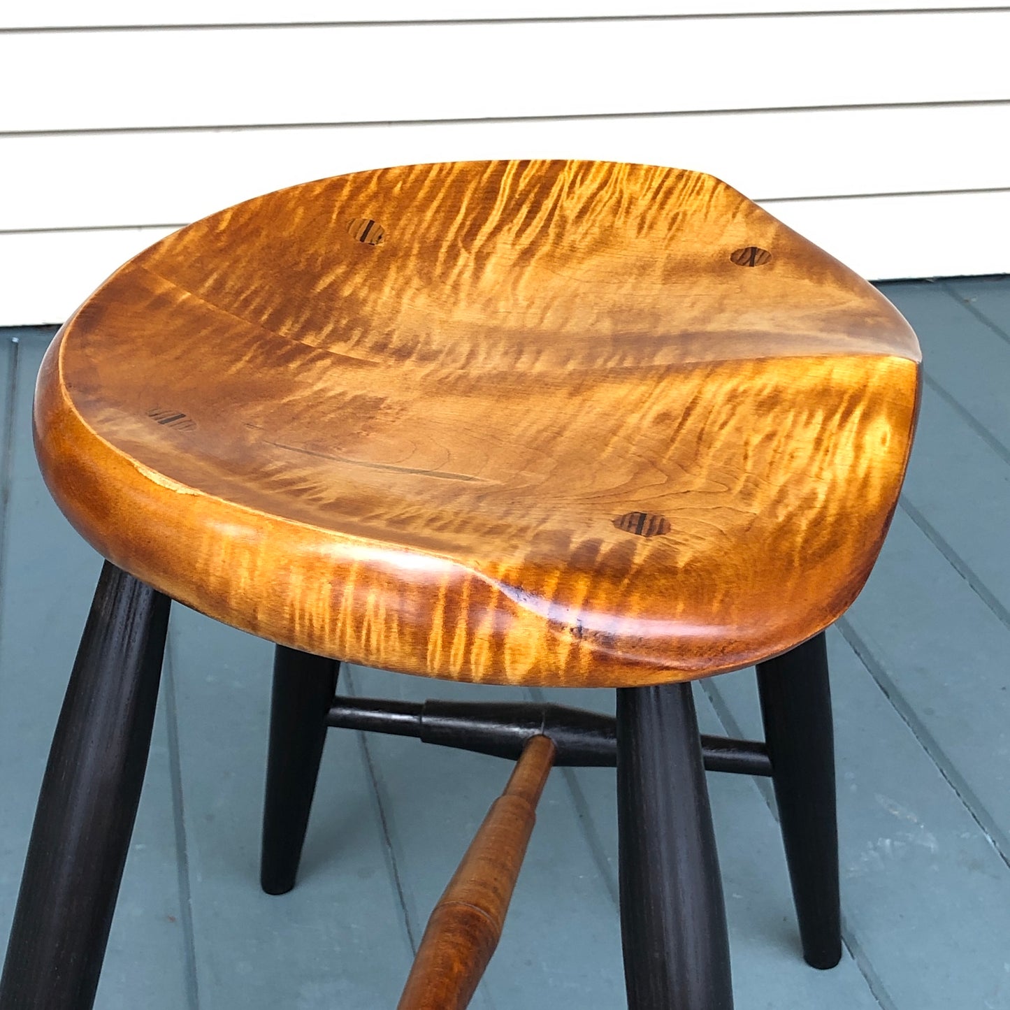 Tiger Maple Guitar Stool with Black Legs - Oval seat, height 18" - one is  ready to ship